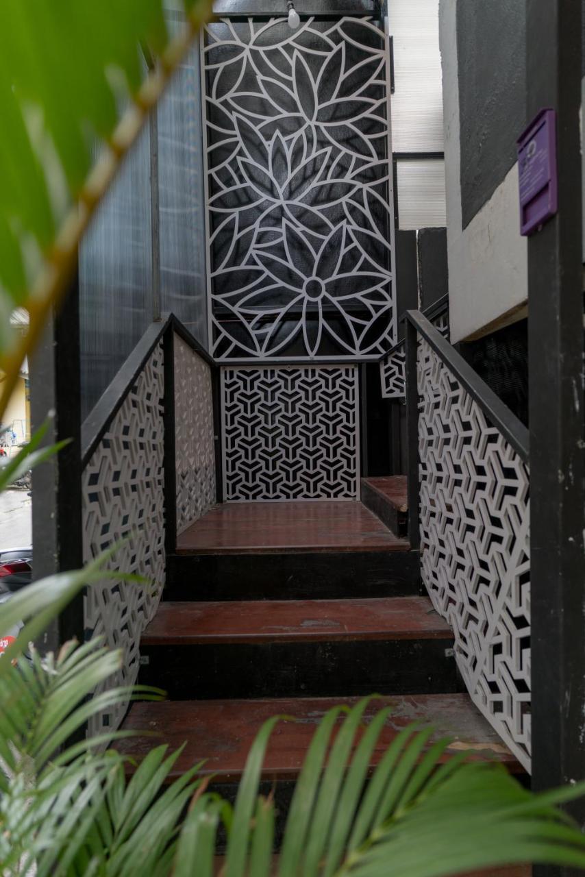Hotel Grey Door Patong Exterior foto