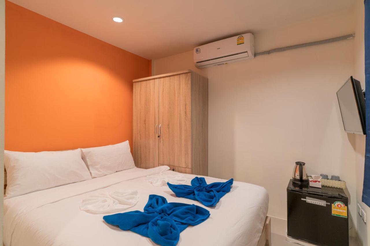 Hotel Grey Door Patong Exterior foto